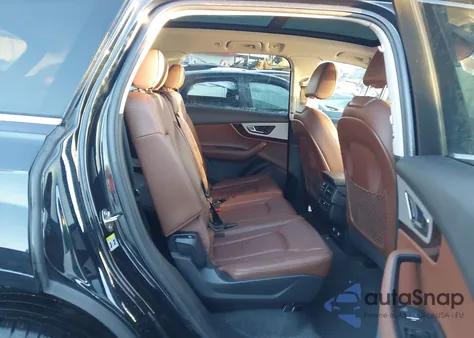 2018 Audi Q7 2.0T Premium z USA, uszkodzony, nr VIN WA1LHAF76JD008513